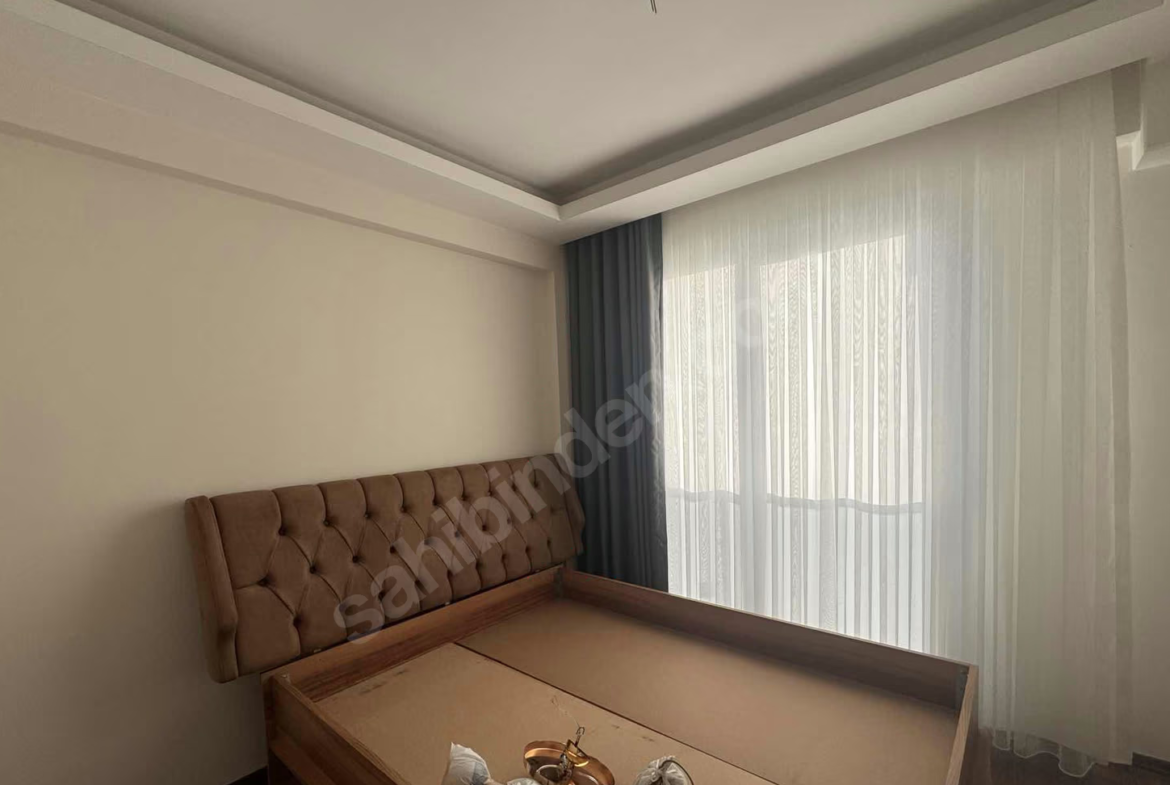 Mersin Mezitli 75. Yıl Mahallesi 1+1 70 m² Doğalgaz Kombili Satılık Daire