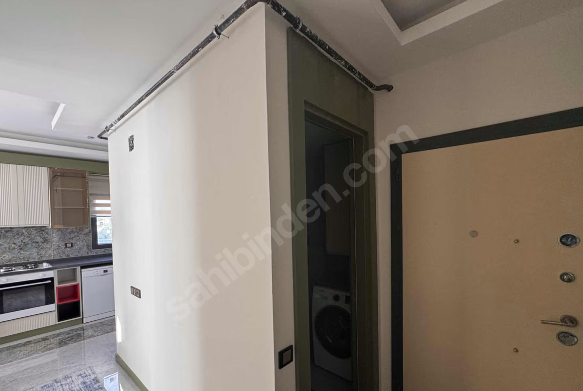 Mersin Mezitli 75. Yıl Mahallesi 1+1 70 m² Doğalgaz Kombili Satılık Daire