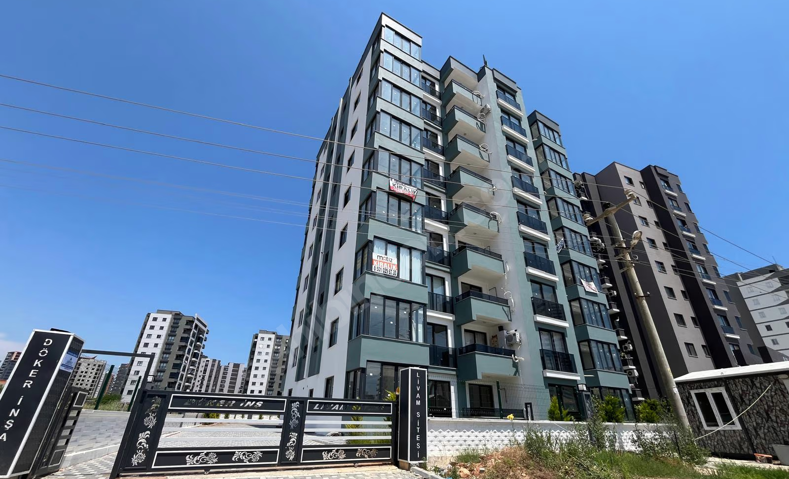 Mersin Mezitli 75. Yıl Mahallesi 1+1 70 m² Doğalgaz Kombili Satılık Daire
