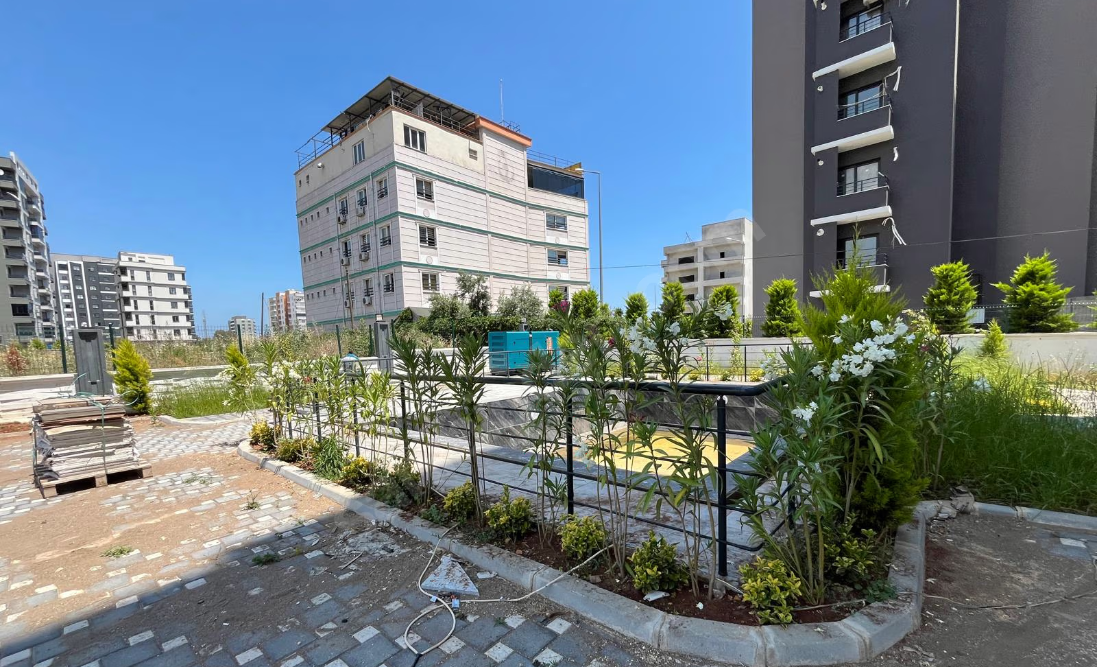 Mersin Mezitli 75. Yıl Mahallesi 1+1 70 m² Doğalgaz Kombili Satılık Daire