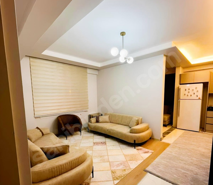 Mersin Mezitli 75. Yıl Mahallesi 1+1 90 m² Klima Satılık Daire