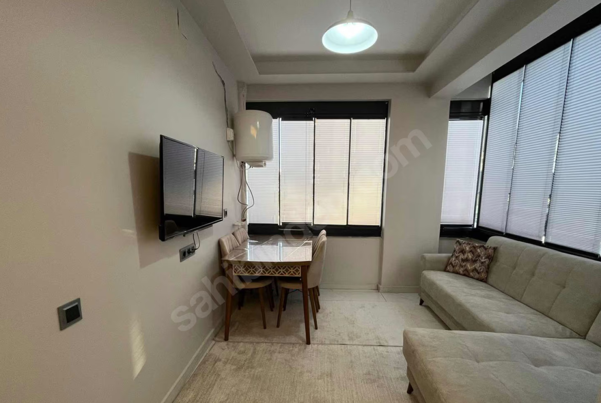 Mersin Mezitli 75. Yıl Mahallesi 1+1 90 m² Klima Satılık Daire