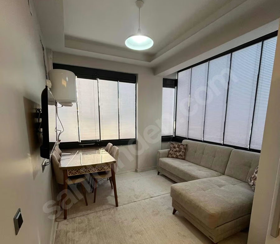 Mersin Mezitli 75. Yıl Mahallesi 1+1 90 m² Klima Satılık Daire