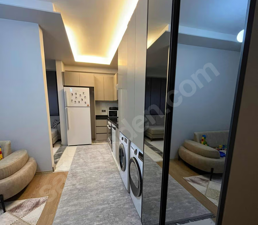 Mersin Mezitli 75. Yıl Mahallesi 1+1 90 m² Klima Satılık Daire