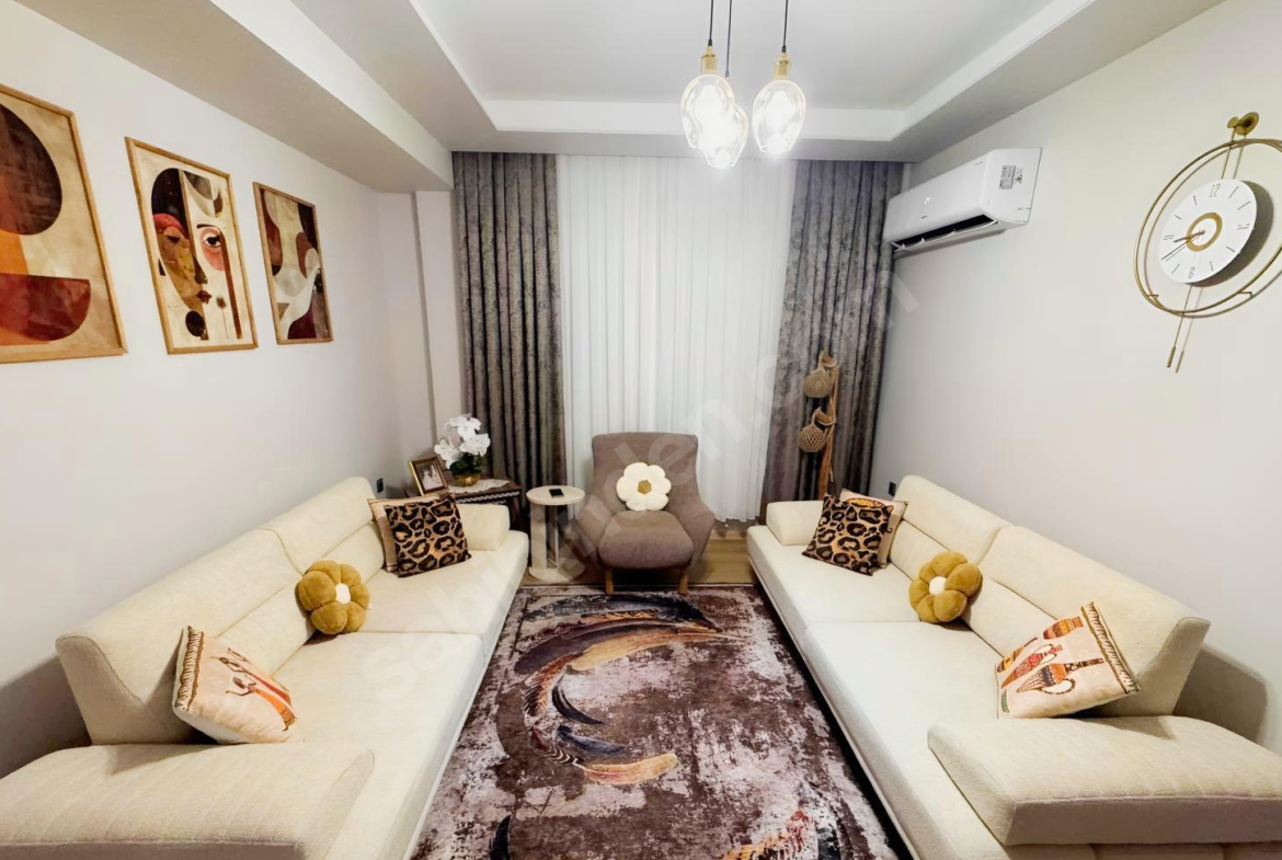 Mersin Mezitli 75. Yıl Mahallesi 2+0 80 m² Klima Satılık Daire
