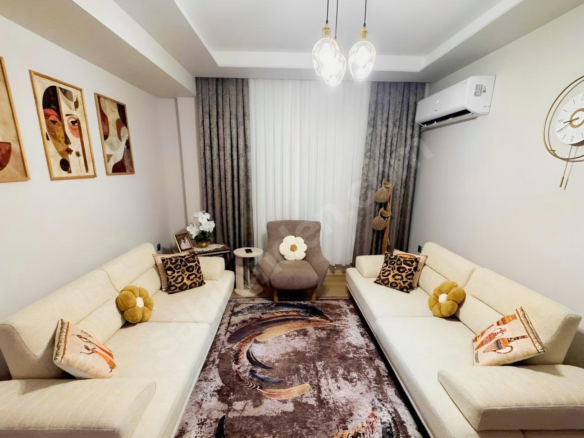 Mersin Mezitli 75. Yıl Mahallesi 2+0 80 m² Klima Satılık Daire