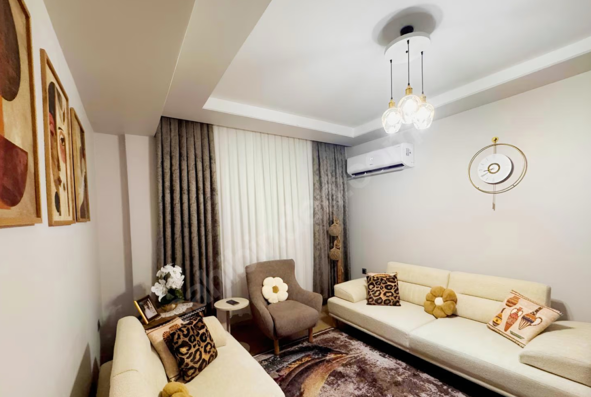Mersin Mezitli 75. Yıl Mahallesi 2+0 80 m² Klima Satılık Daire