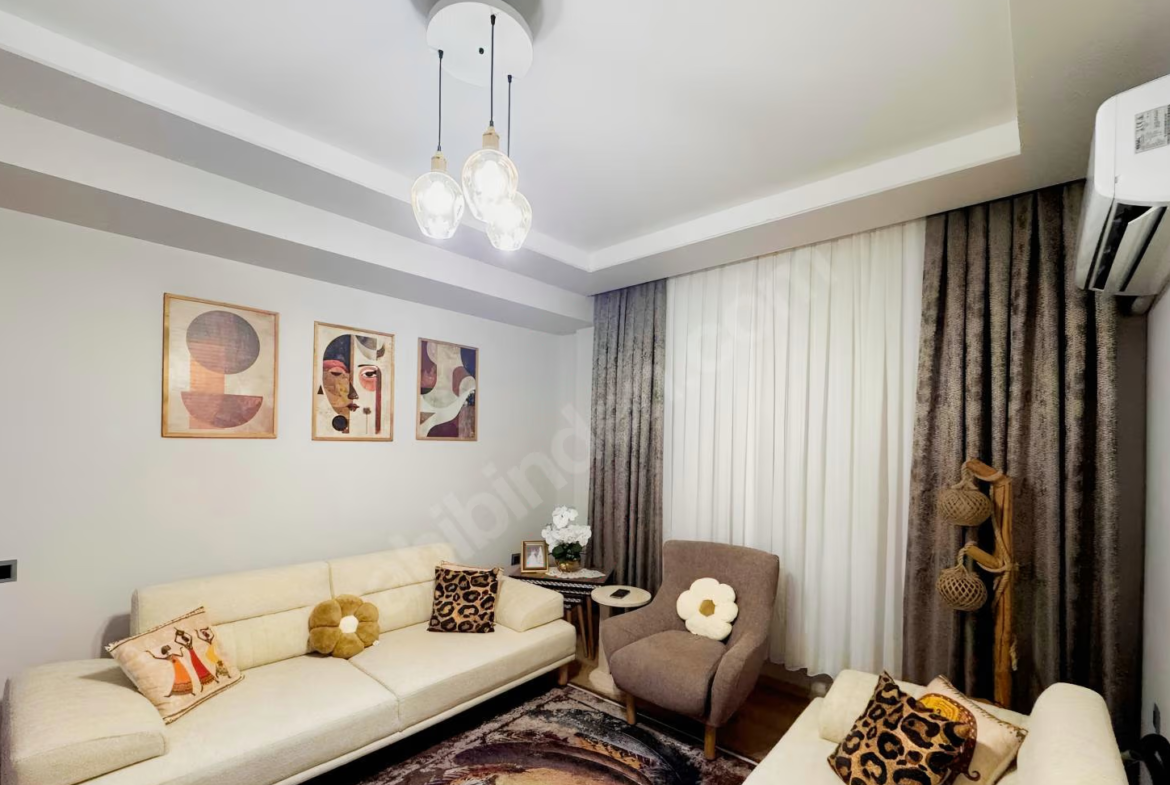 Mersin Mezitli 75. Yıl Mahallesi 2+0 80 m² Klima Satılık Daire