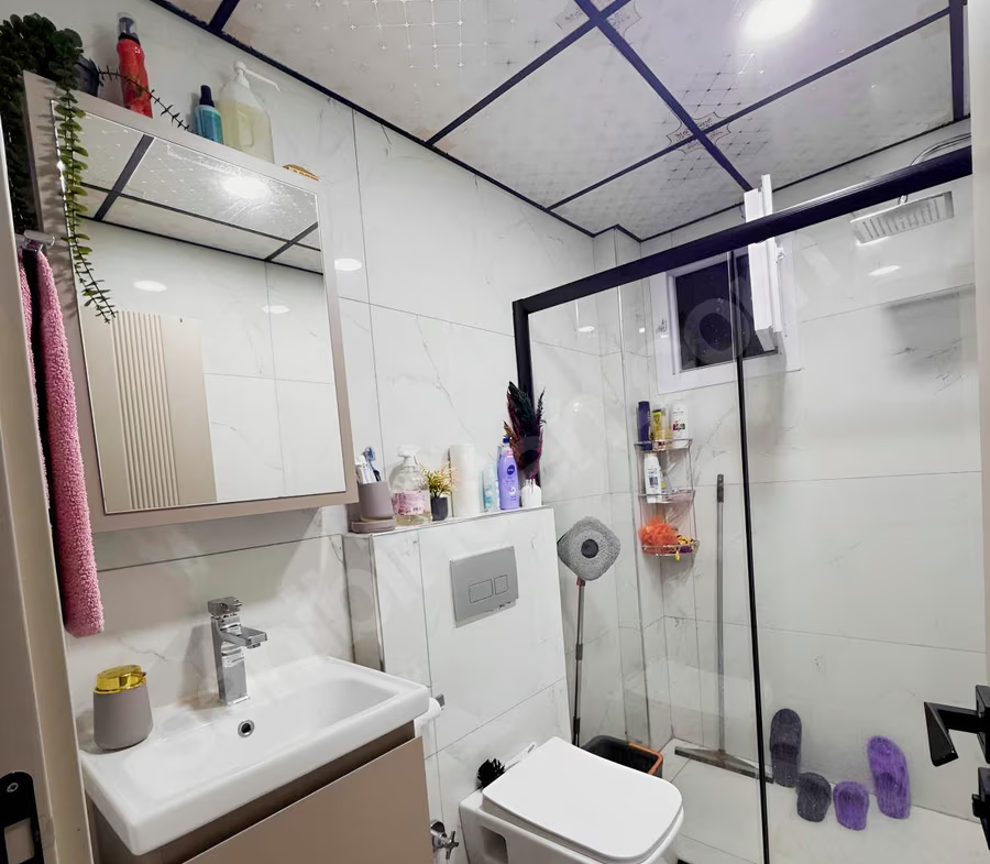 Mersin Mezitli 75. Yıl Mahallesi 2+0 80 m² Klima Satılık Daire