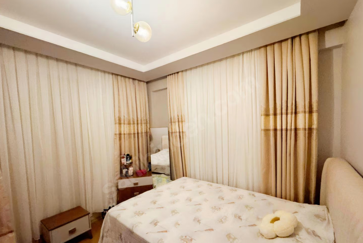 Mersin Mezitli 75. Yıl Mahallesi 2+0 80 m² Klima Satılık Daire