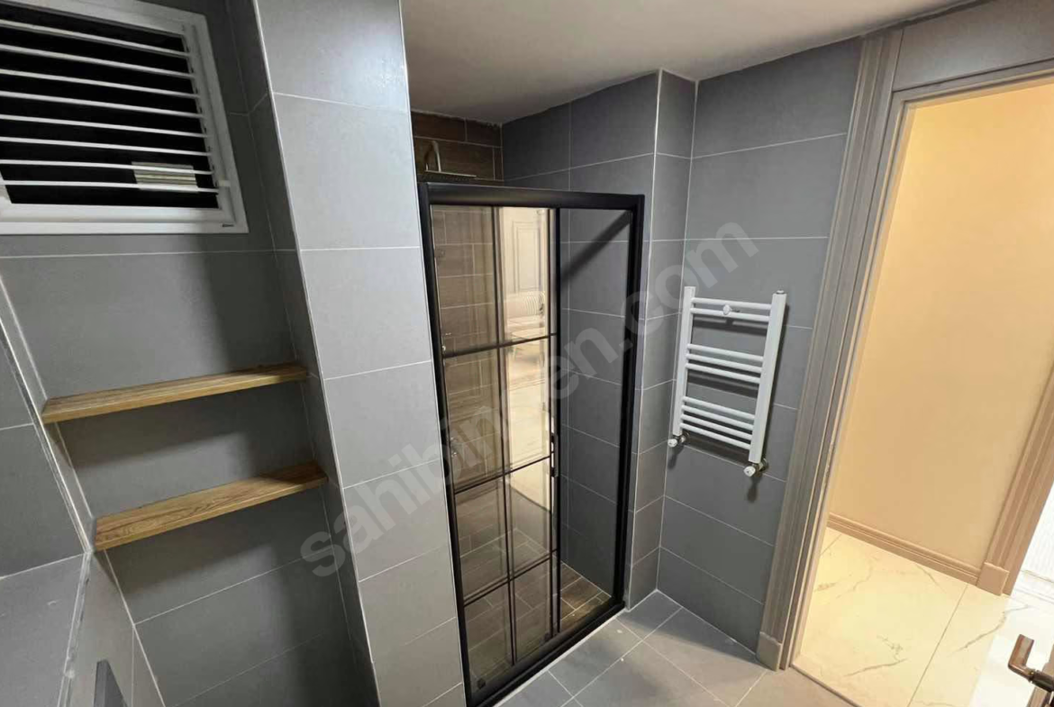 Mersin Mezitli 75. Yıl Mahallesi 2+1 110 m² Doğalgaz Kombili Satılık Daire