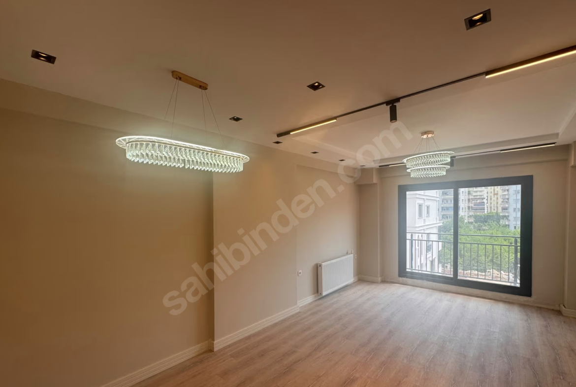 Mersin Mezitli 75. Yıl Mahallesi 2+1 120 m² Doğalgaz Kombili Kiralık Daire