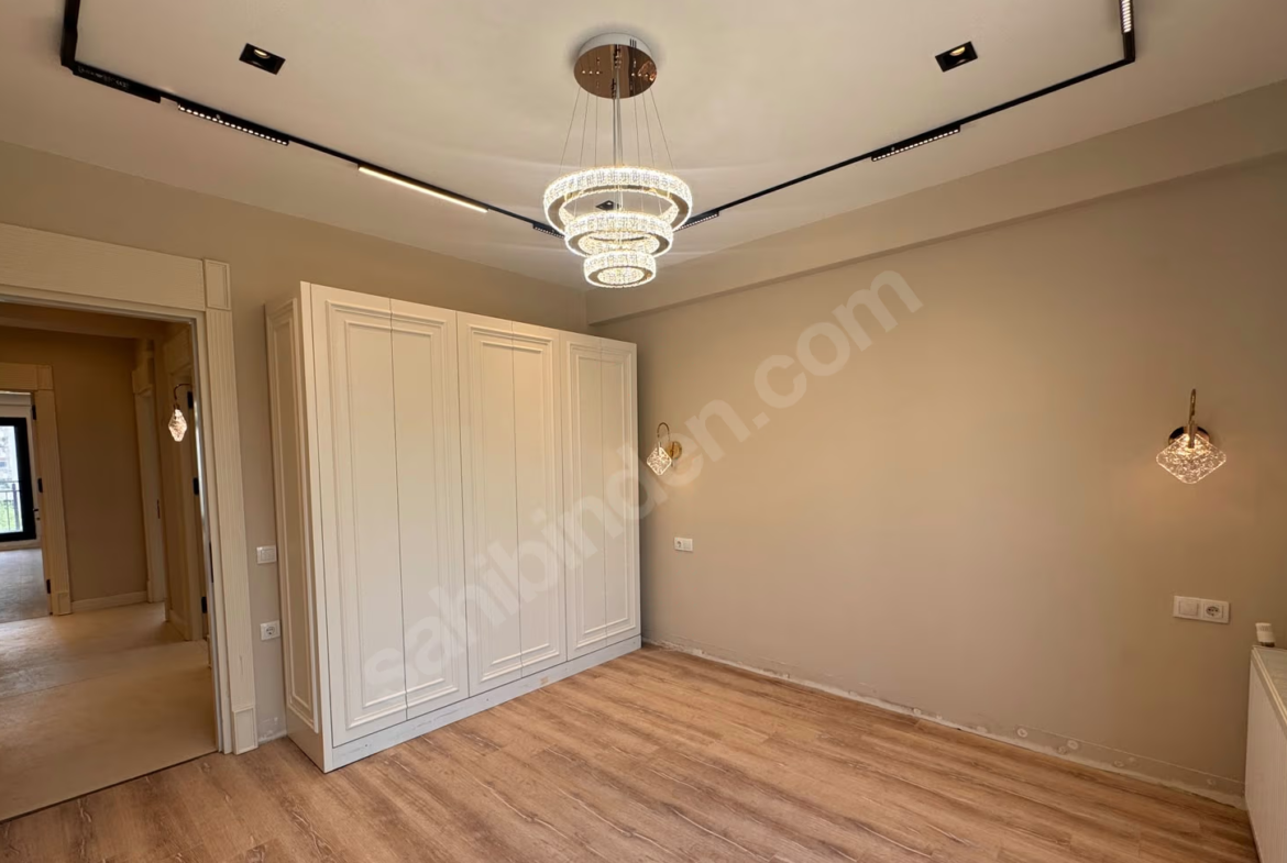 Mersin Mezitli 75. Yıl Mahallesi 2+1 120 m² Doğalgaz Kombili Kiralık Daire