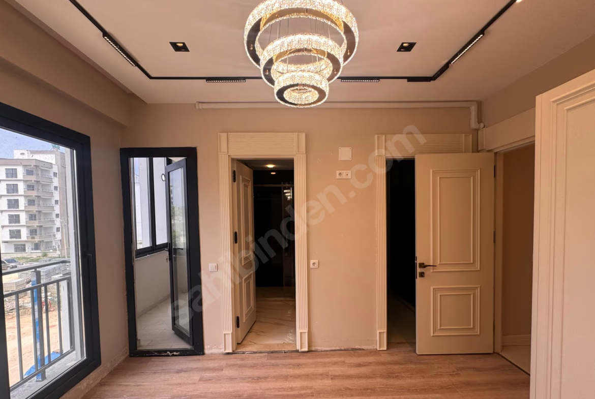 Mersin Mezitli 75. Yıl Mahallesi 2+1 120 m² Doğalgaz Kombili Kiralık Daire