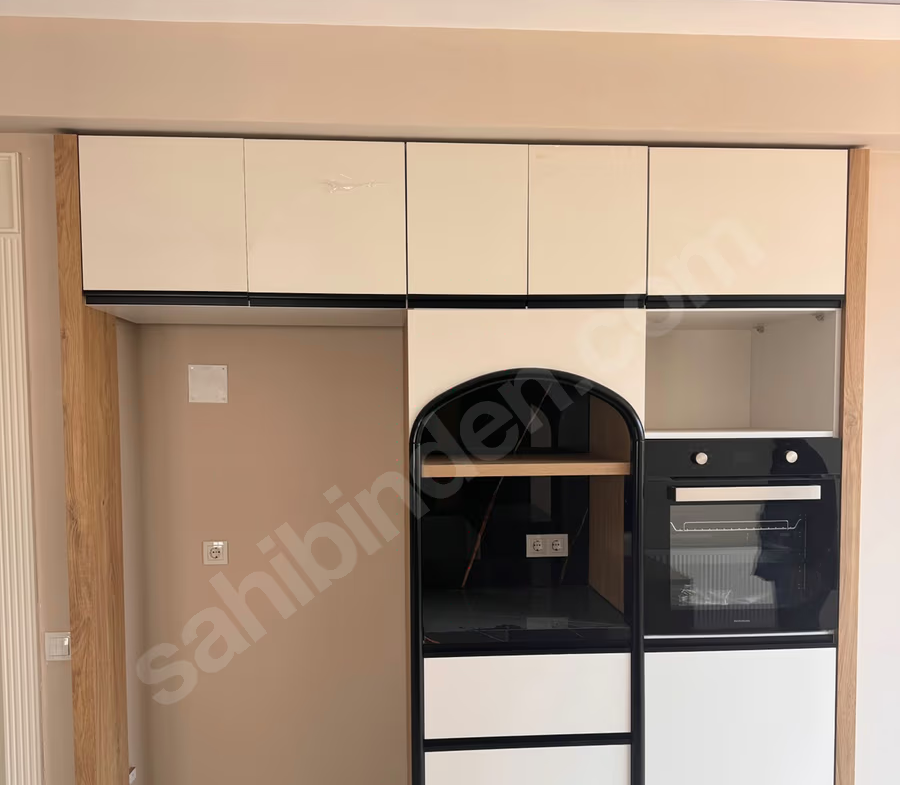 Mersin Mezitli 75. Yıl Mahallesi 2+1 120 m² Doğalgaz Kombili Satılık Daire