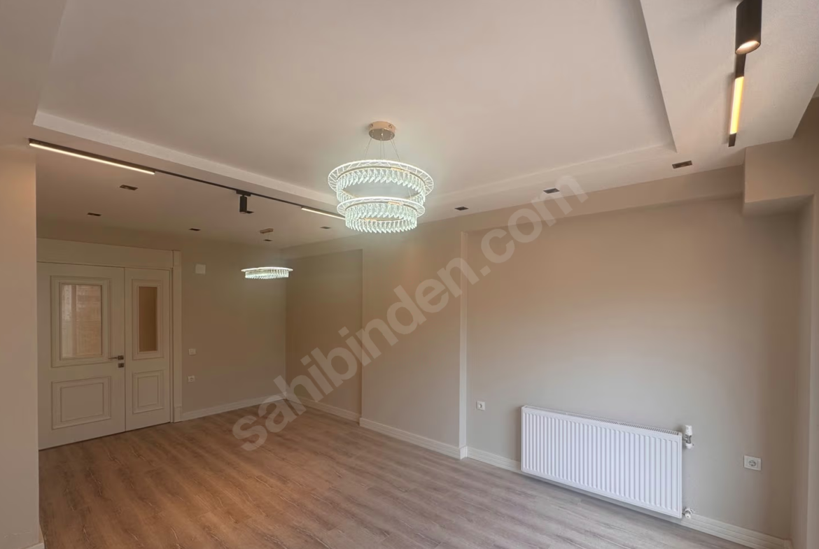 Mersin Mezitli 75. Yıl Mahallesi 2+1 120 m² Doğalgaz Kombili Satılık Daire