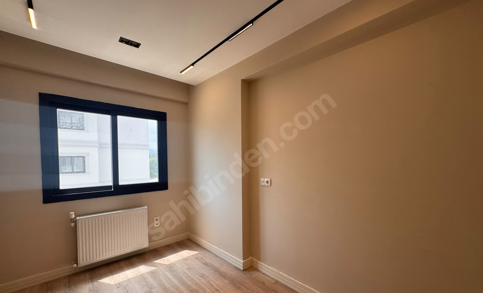 Mersin Mezitli 75. Yıl Mahallesi 2+1 120 m² Doğalgaz Kombili Satılık Daire