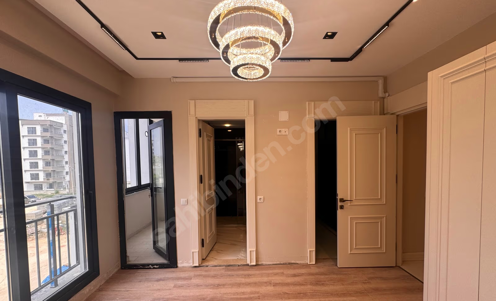 Mersin Mezitli 75. Yıl Mahallesi 2+1 120 m² Doğalgaz Kombili Satılık Daire