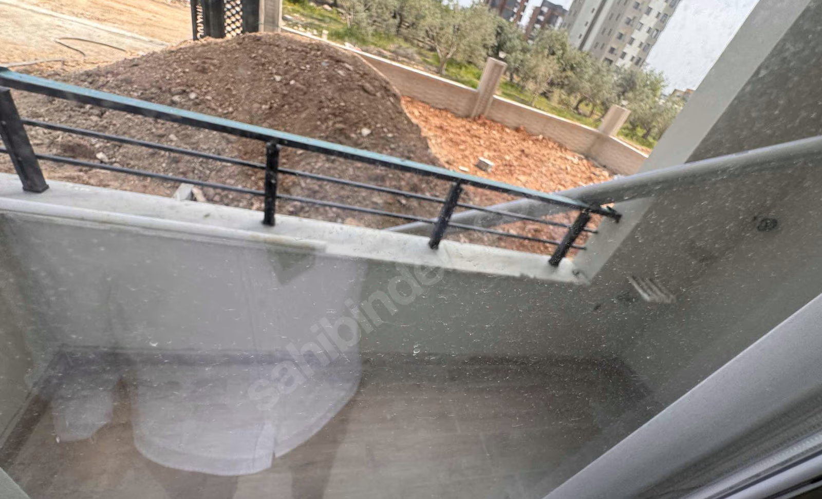 Mersin Mezitli 75. Yıl Mahallesi 2+1 150 m² Doğalgaz Kombili Satılık Daire
