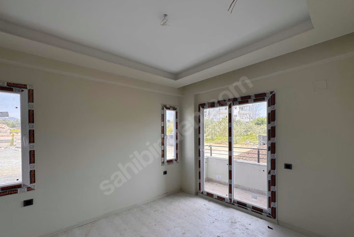Mersin Mezitli 75. Yıl Mahallesi 2+1 150 m² Doğalgaz Kombili Satılık Daire