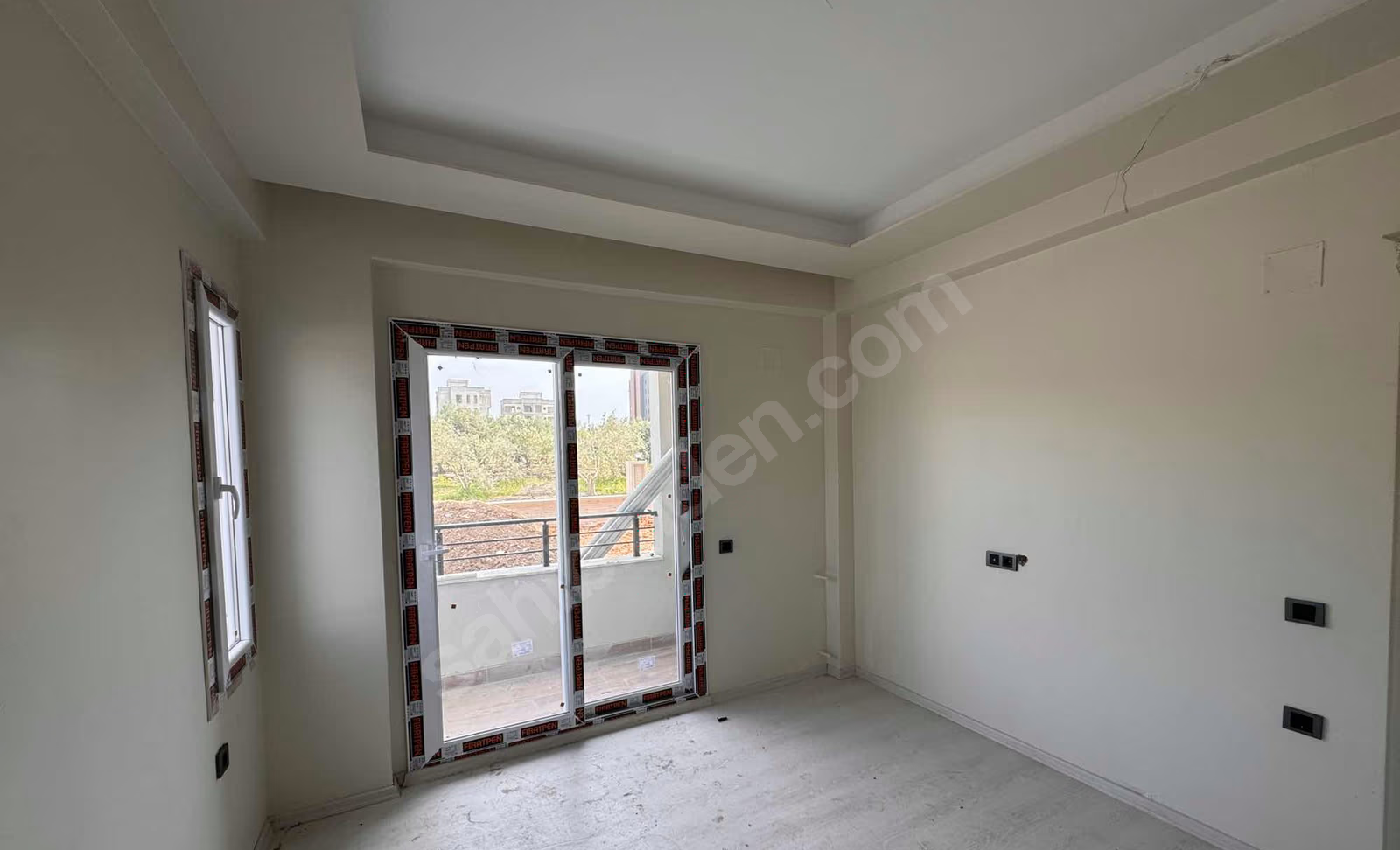 Mersin Mezitli 75. Yıl Mahallesi 2+1 150 m² Doğalgaz Kombili Satılık Daire