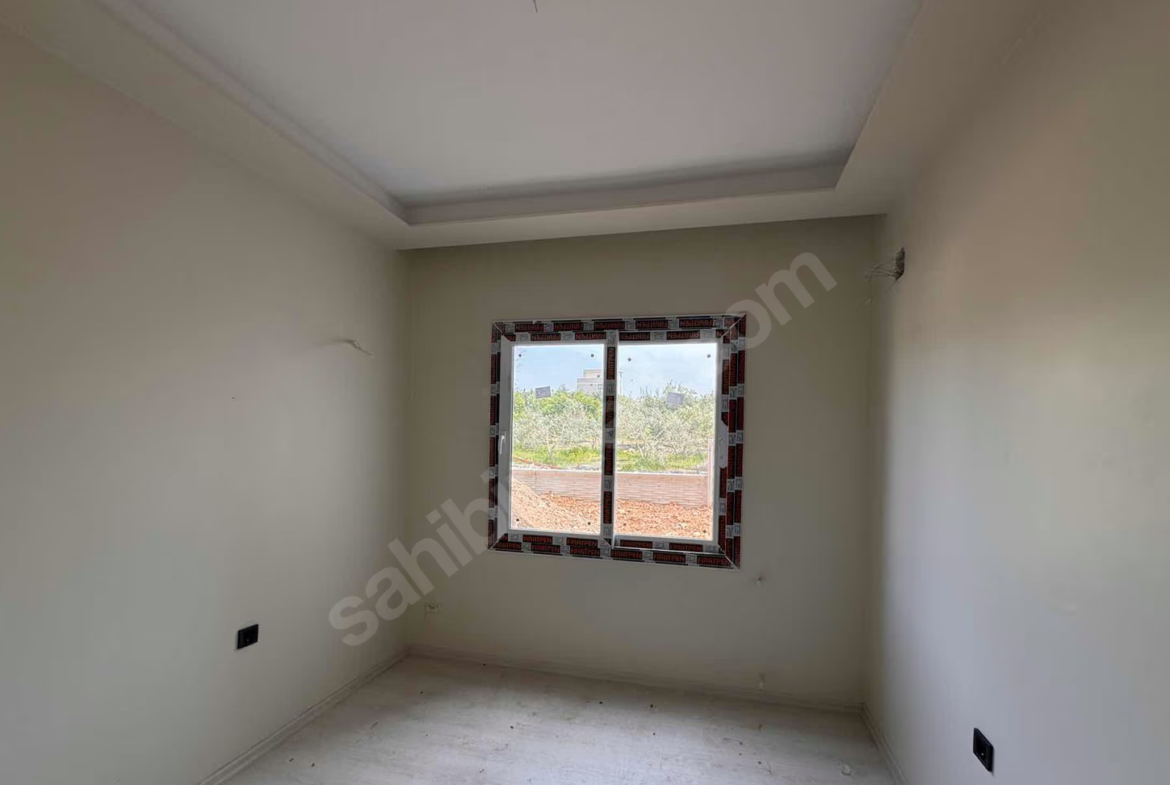 Mersin Mezitli 75. Yıl Mahallesi 2+1 150 m² Doğalgaz Kombili Satılık Daire