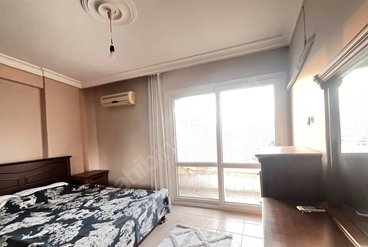 Mersin Mezitli 75. Yıl Mahallesi 2+1 150 m² Klima Kiralık Daire