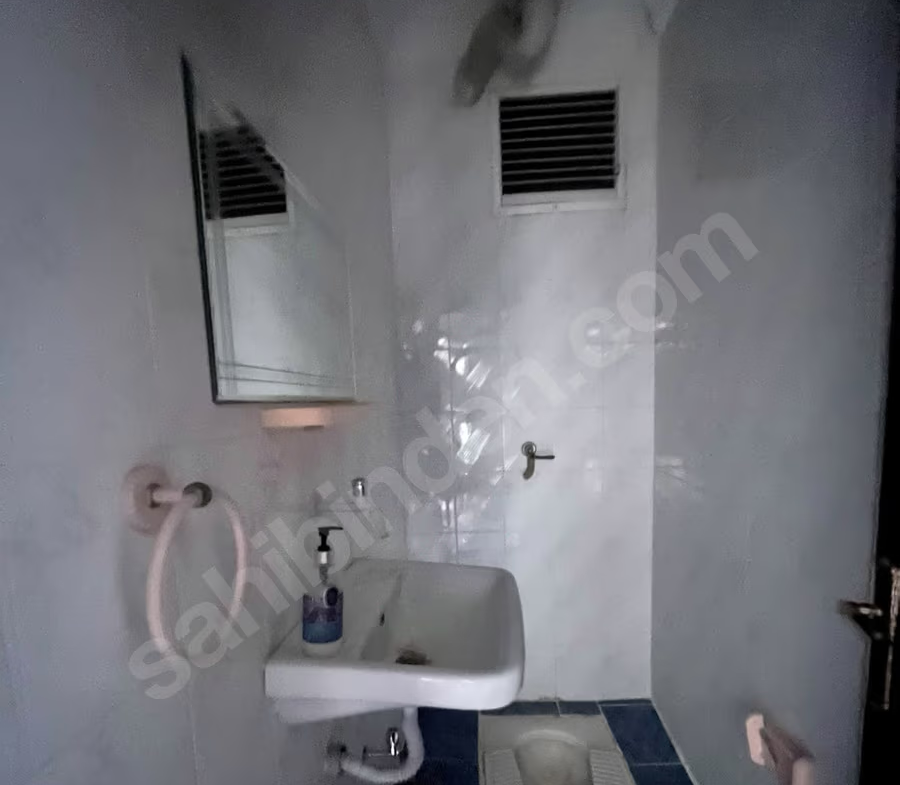 Mersin Mezitli 75. Yıl Mahallesi 2+1 150 m² Klima Kiralık Daire