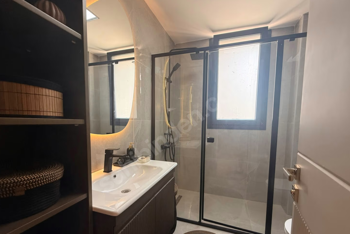 Mersin Mezitli 75. Yıl Mahallesi 2+1 90 m² Doğalgaz Kombili Satılık Daire