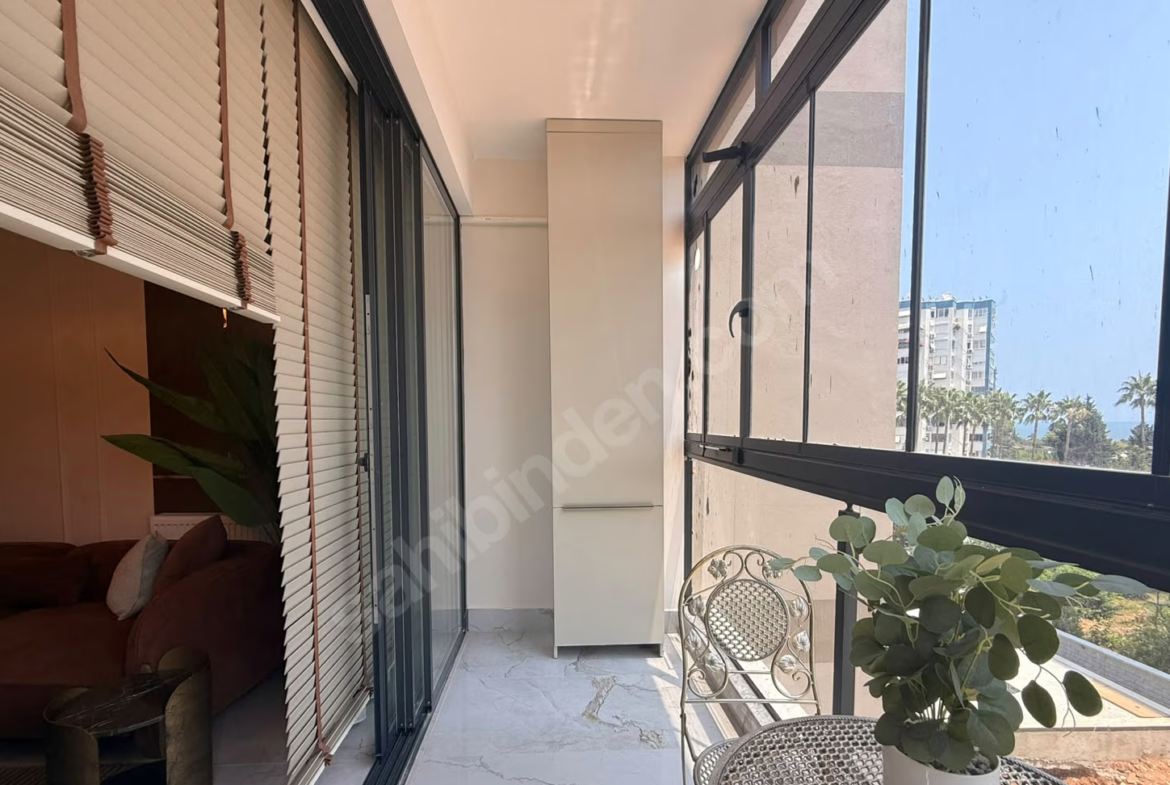Mersin Mezitli 75. Yıl Mahallesi 2+1 90 m² Doğalgaz Kombili Satılık Daire