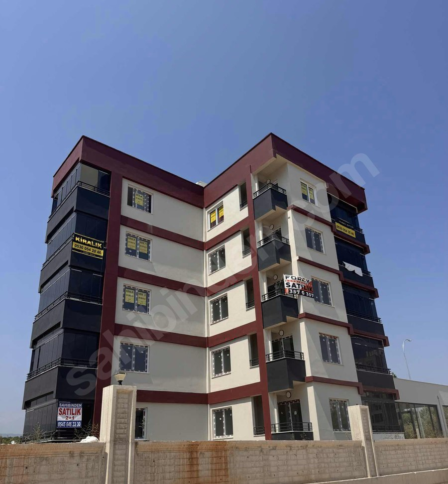 Mersin Mezitli 75. Yıl Mahallesi 2+1 95 m² Doğalgaz Kombili Satılık Daire