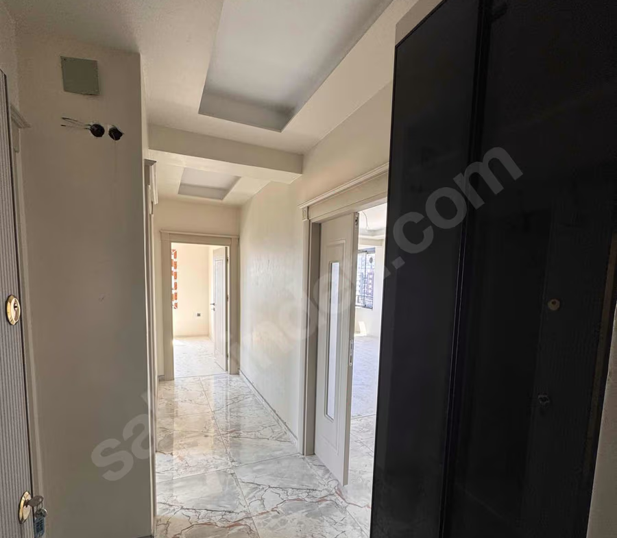 Mersin Mezitli 75. Yıl Mahallesi 2+1 95 m² Doğalgaz Kombili Satılık Daire