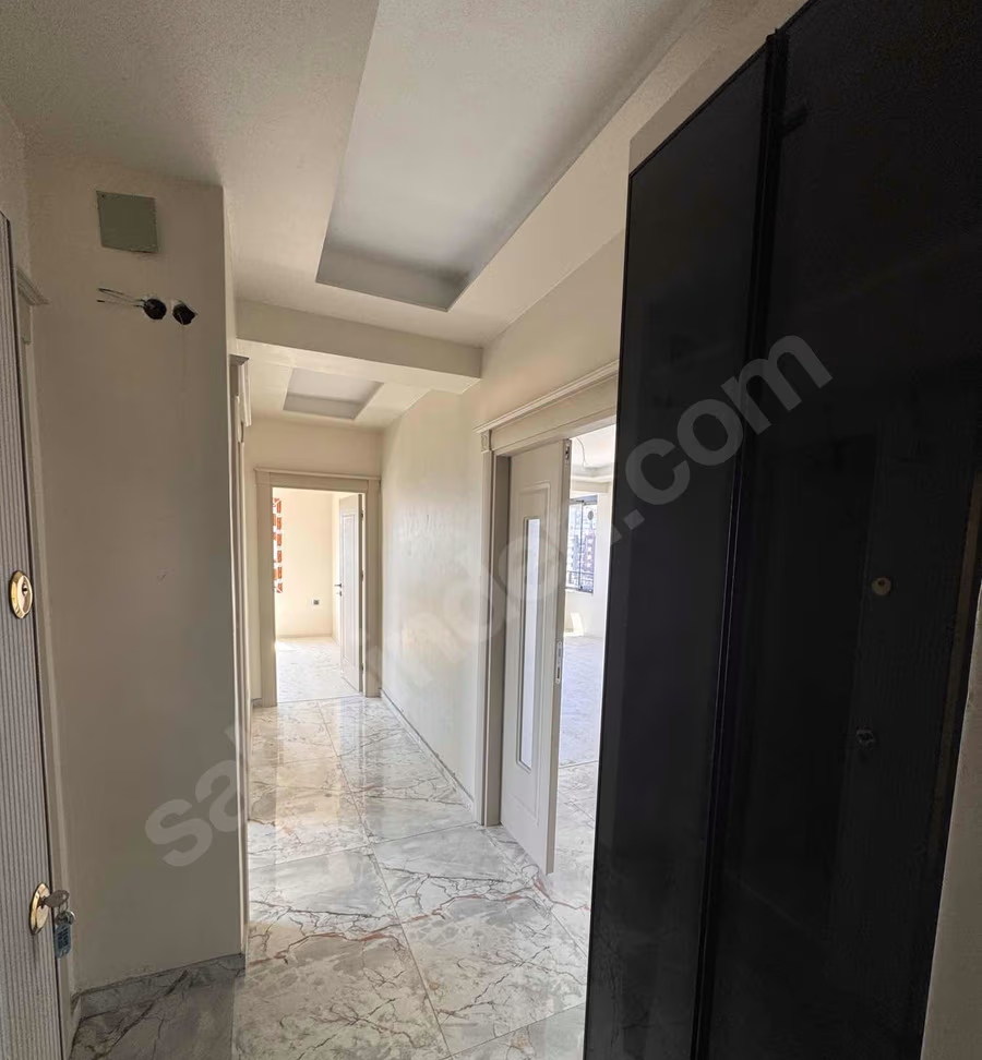 Mersin Mezitli 75. Yıl Mahallesi 2+1 95 m² Doğalgaz Kombili Satılık Daire