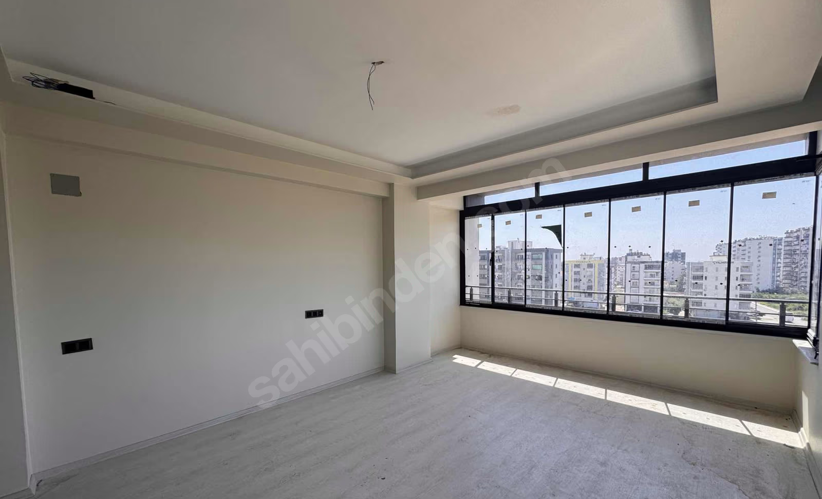 Mersin Mezitli 75. Yıl Mahallesi 2+1 95 m² Doğalgaz Kombili Satılık Daire