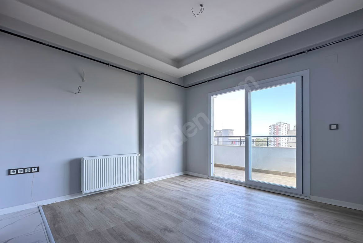 Mersin Mezitli 75. Yıl Mahallesi 2+1 95 m² Doğalgaz Kombili Satılık Daire