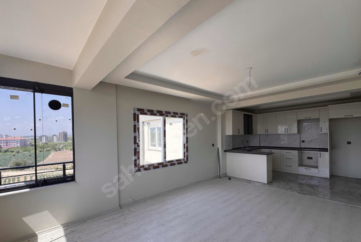 Mersin Mezitli 75. Yıl Mahallesi 2+1 95 m² Doğalgaz Kombili Satılık Daire