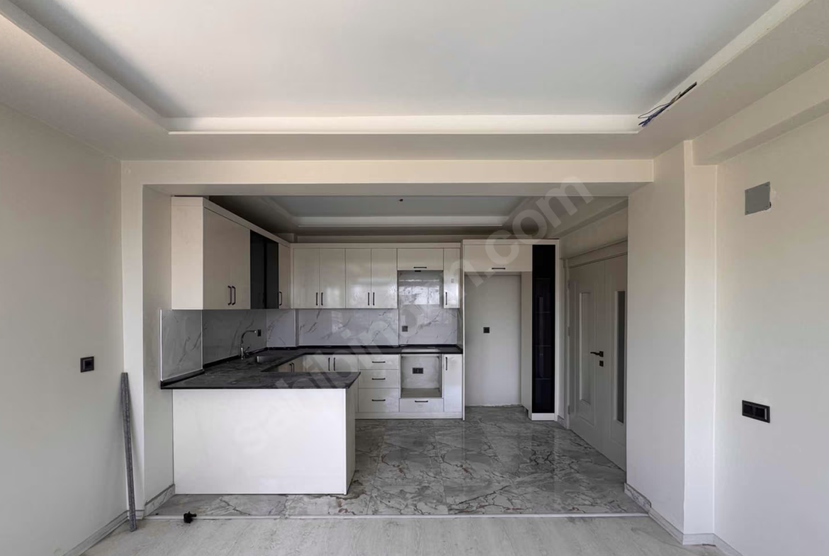 Mersin Mezitli 75. Yıl Mahallesi 2+1 95 m² Doğalgaz Kombili Satılık Daire