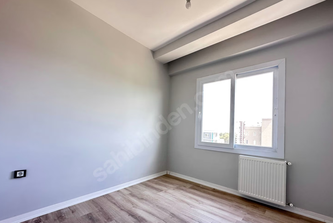 Mersin Mezitli 75. Yıl Mahallesi 2+1 95 m² Doğalgaz Kombili Satılık Daire