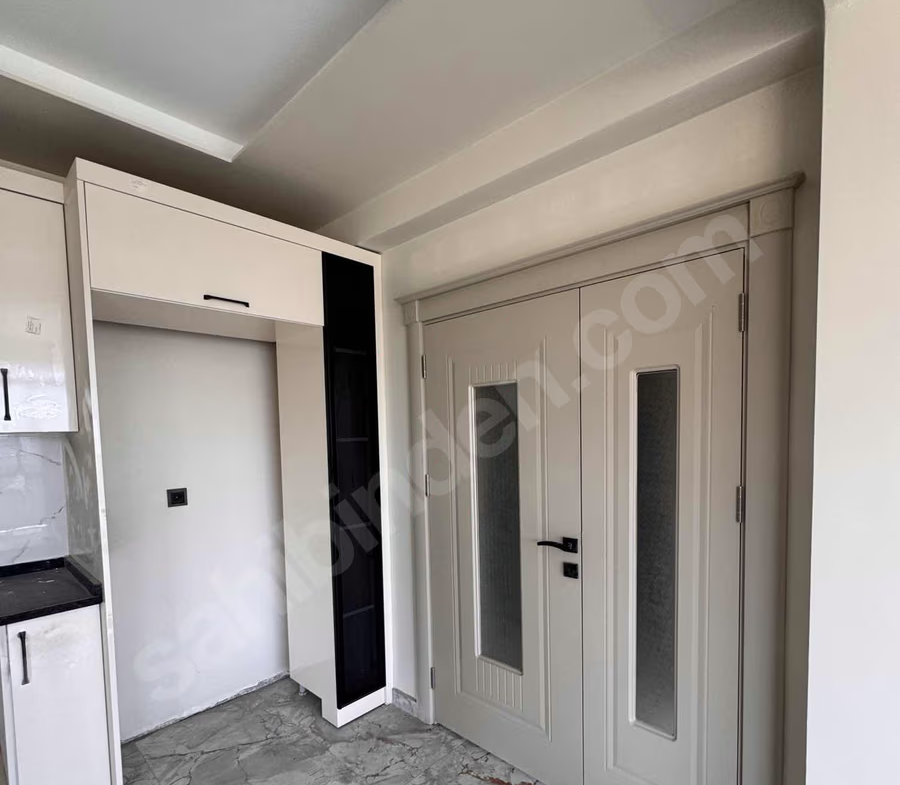 Mersin Mezitli 75. Yıl Mahallesi 2+1 95 m² Doğalgaz Kombili Satılık Daire