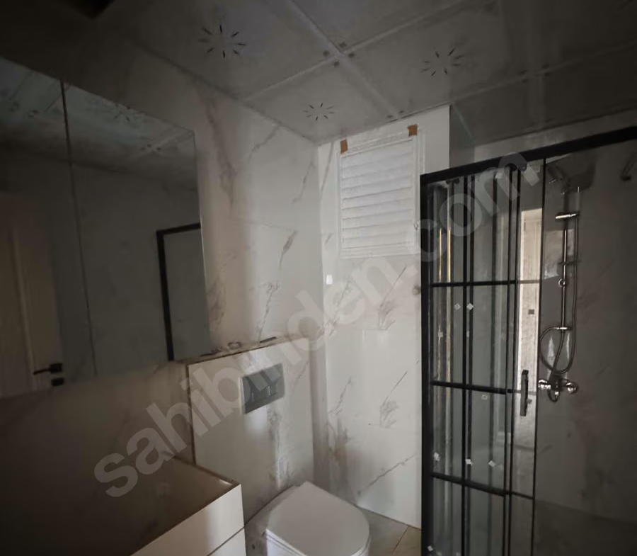 Mersin Mezitli 75. Yıl Mahallesi 2+1 95 m² Doğalgaz Kombili Satılık Daire