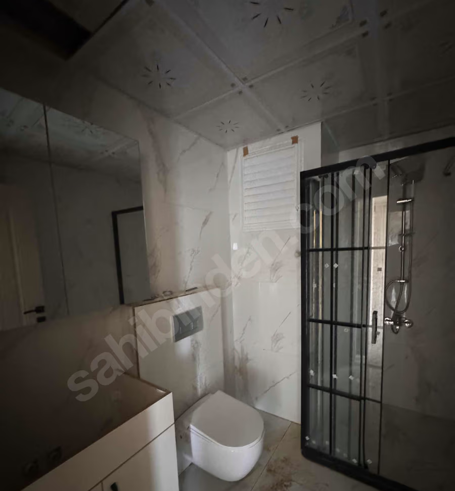Mersin Mezitli 75. Yıl Mahallesi 2+1 95 m² Doğalgaz Kombili Satılık Daire