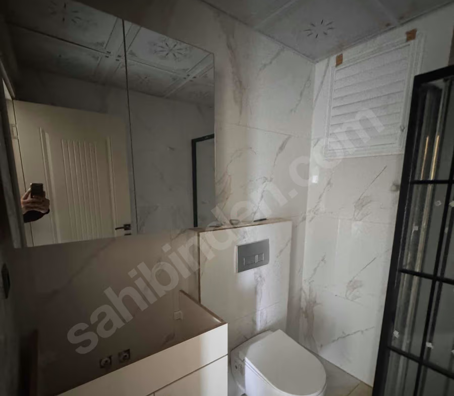 Mersin Mezitli 75. Yıl Mahallesi 2+1 95 m² Doğalgaz Kombili Satılık Daire