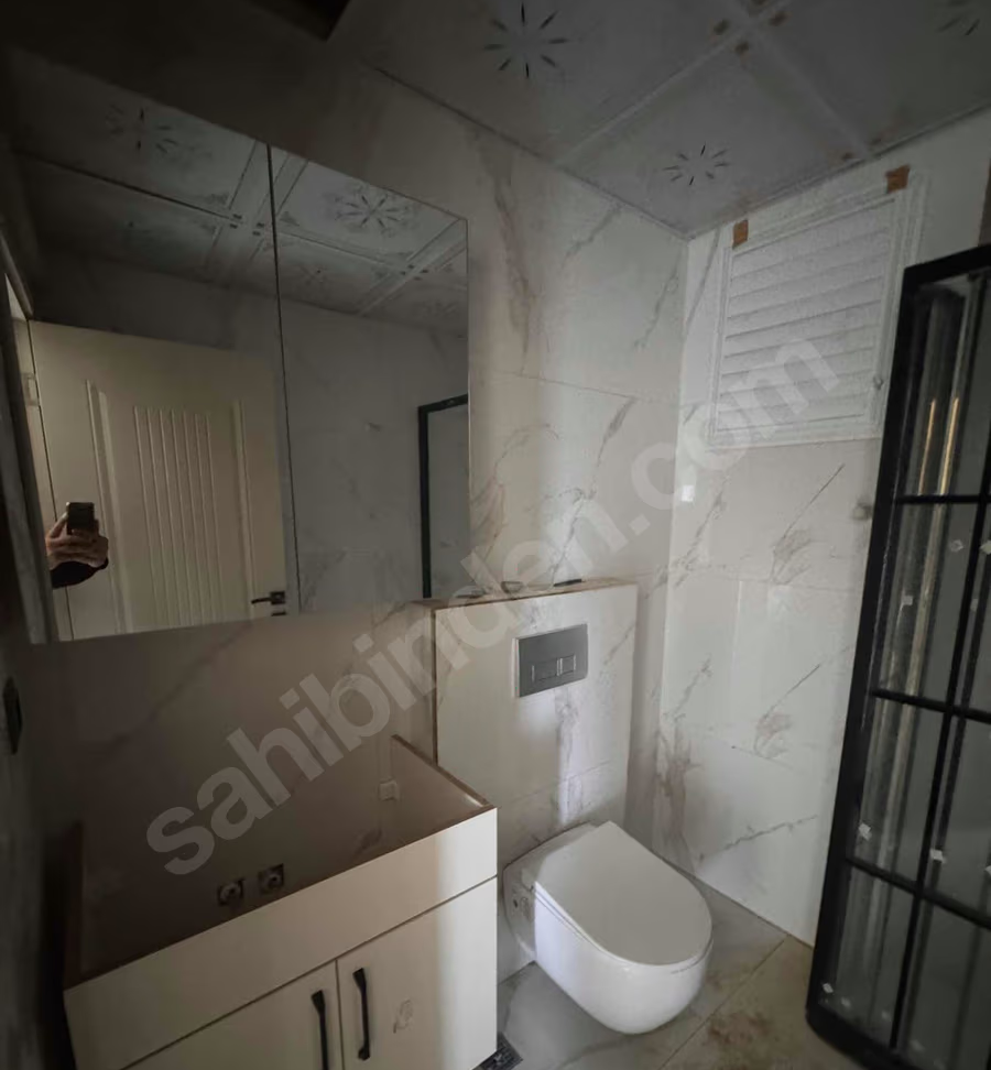 Mersin Mezitli 75. Yıl Mahallesi 2+1 95 m² Doğalgaz Kombili Satılık Daire