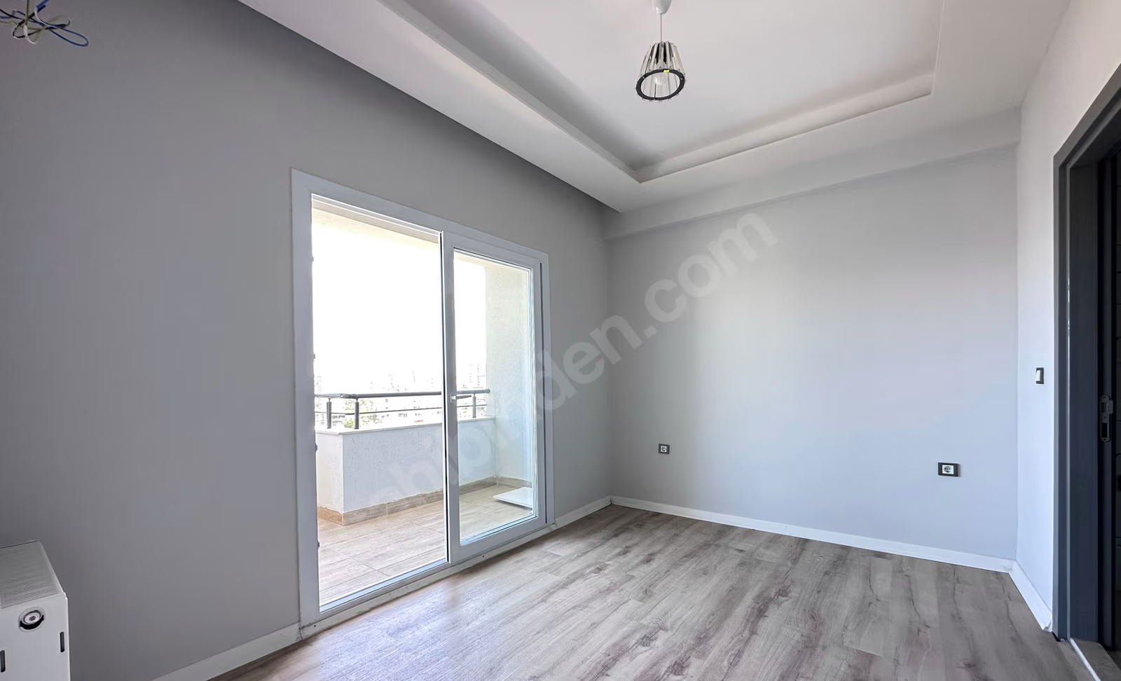 Mersin Mezitli 75. Yıl Mahallesi 2+1 95 m² Doğalgaz Kombili Satılık Daire