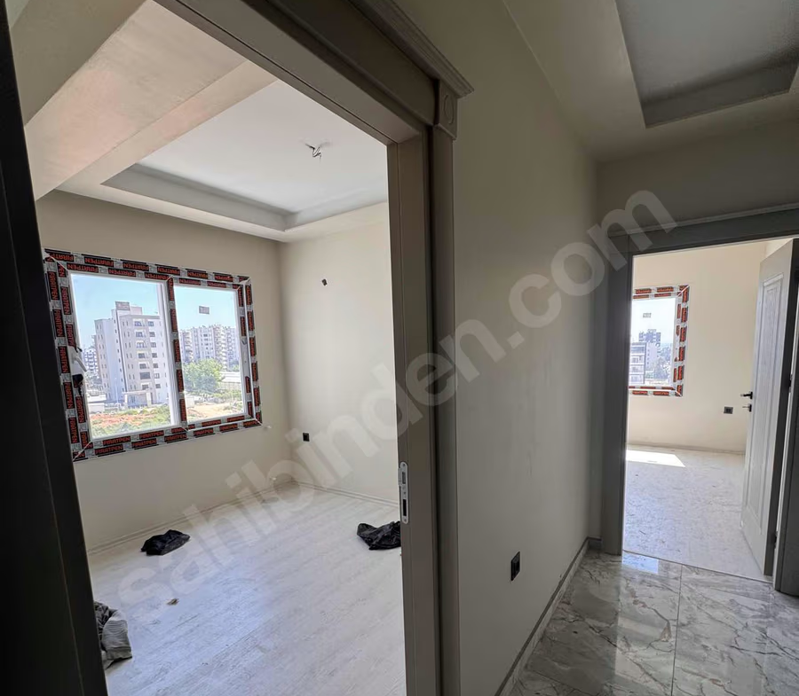 Mersin Mezitli 75. Yıl Mahallesi 2+1 95 m² Doğalgaz Kombili Satılık Daire