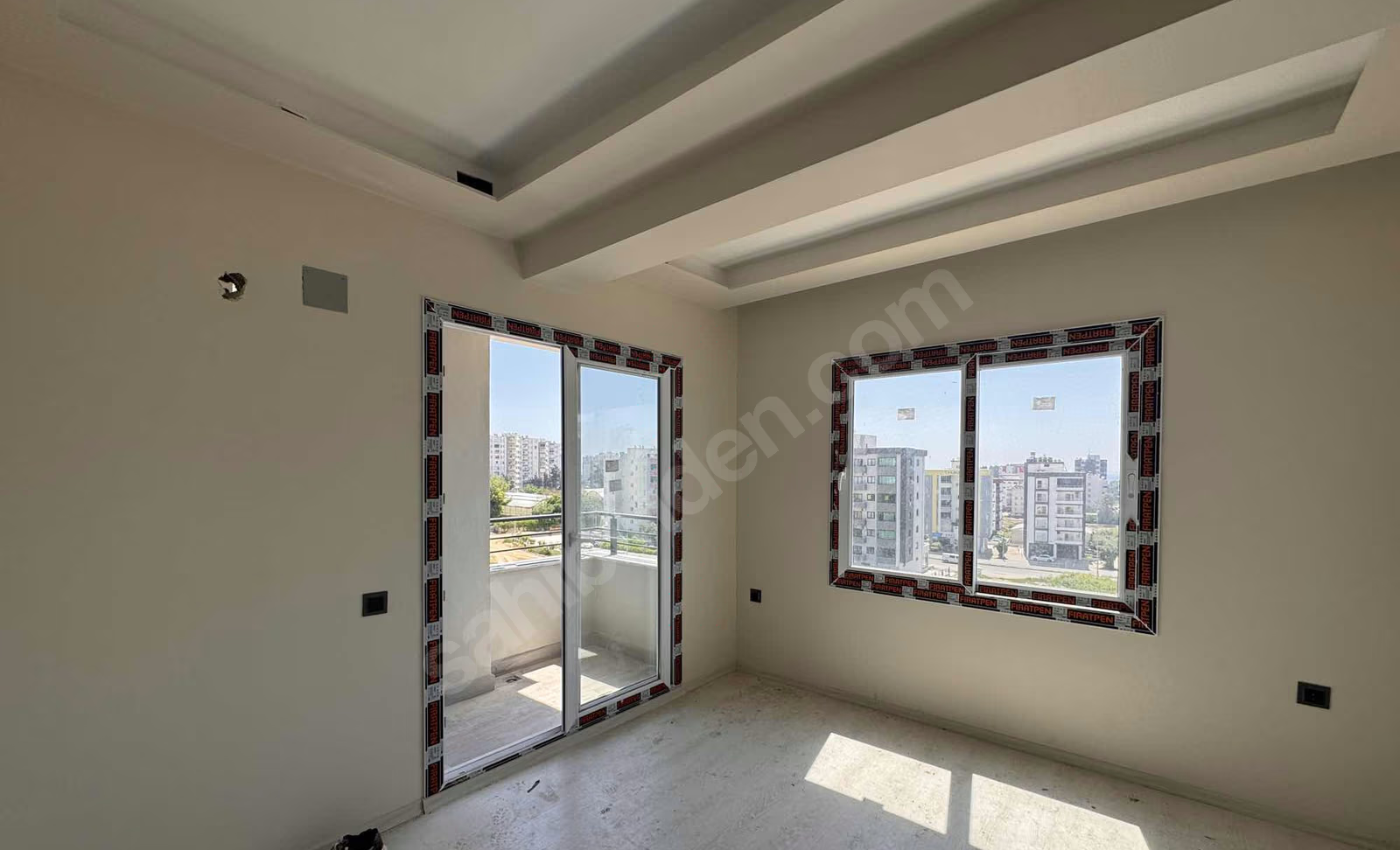 Mersin Mezitli 75. Yıl Mahallesi 2+1 95 m² Doğalgaz Kombili Satılık Daire