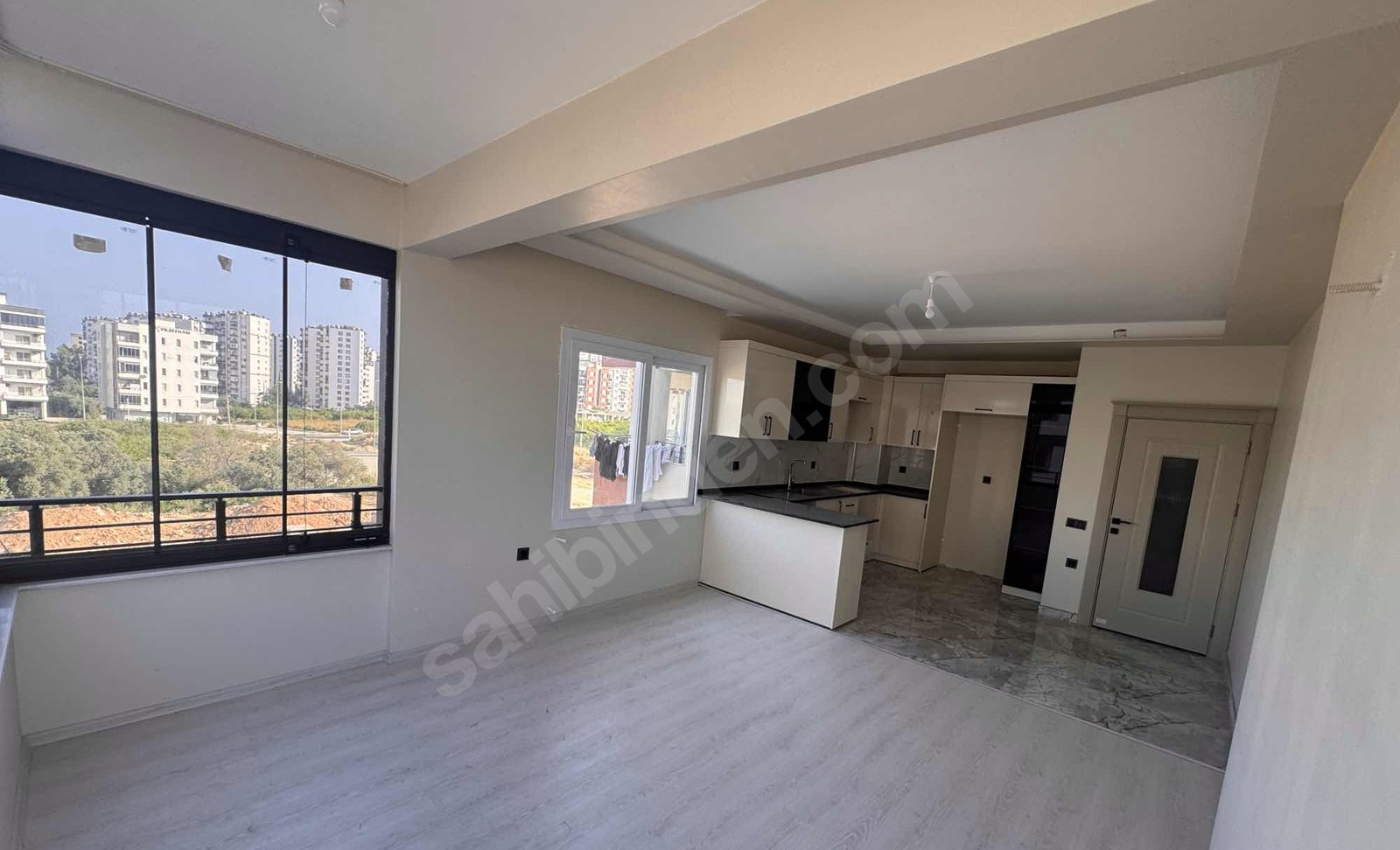 Mersin Mezitli 75. Yıl Mahallesi 2+1 95 m² Klima Kiralık Daire