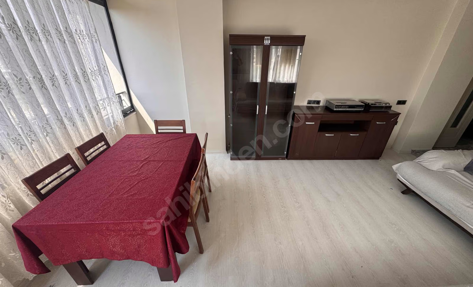 Mersin Mezitli 75. Yıl Mahallesi 2+1 95 m² Klima Kiralık Daire