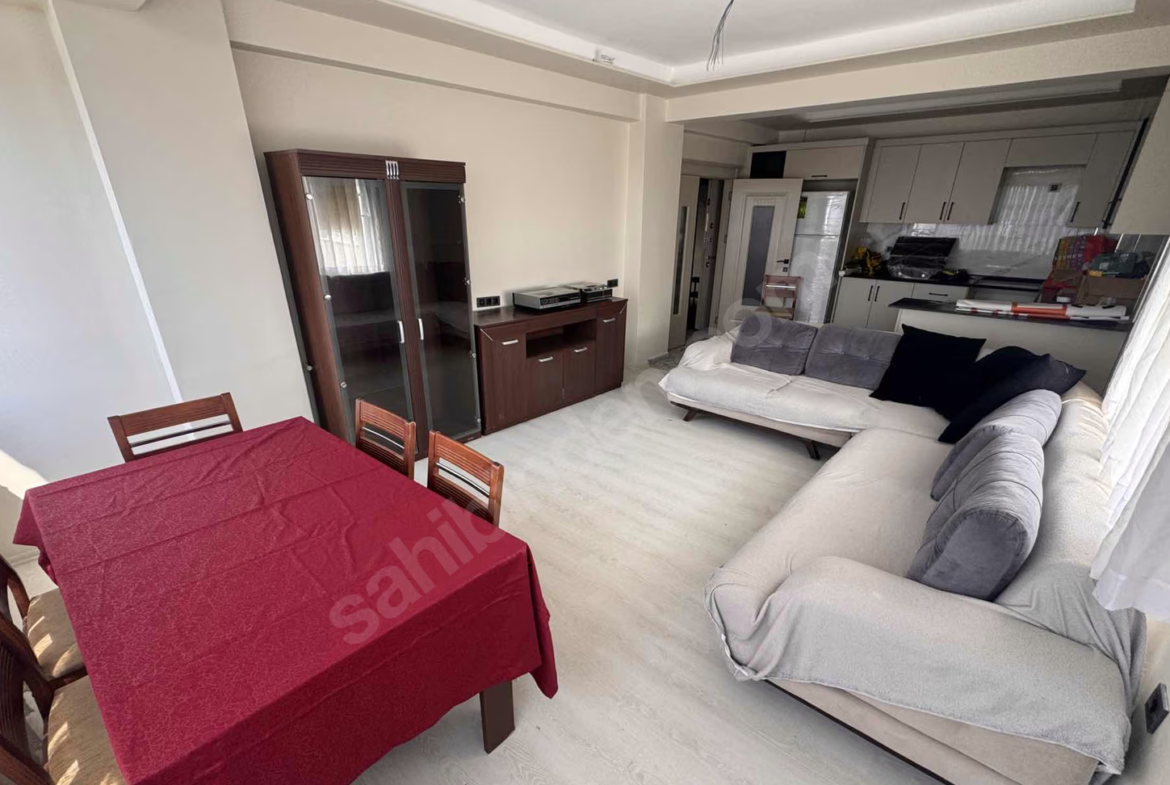 Mersin Mezitli 75. Yıl Mahallesi 2+1 95 m² Klima Kiralık Daire