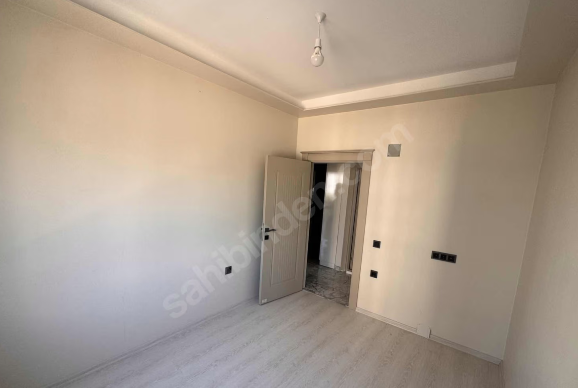 Mersin Mezitli 75. Yıl Mahallesi 2+1 95 m² Klima Kiralık Daire